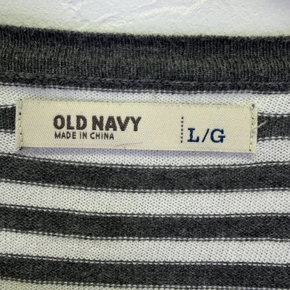 Old Navy Woman's Button Up Sweater‎ Size L Grey White Striped 100% Cotton Staple